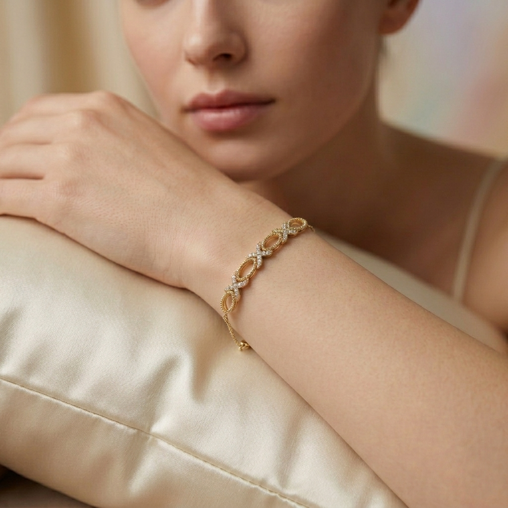 The Seraph Loop Bracelet - Lab Grown Diamonds