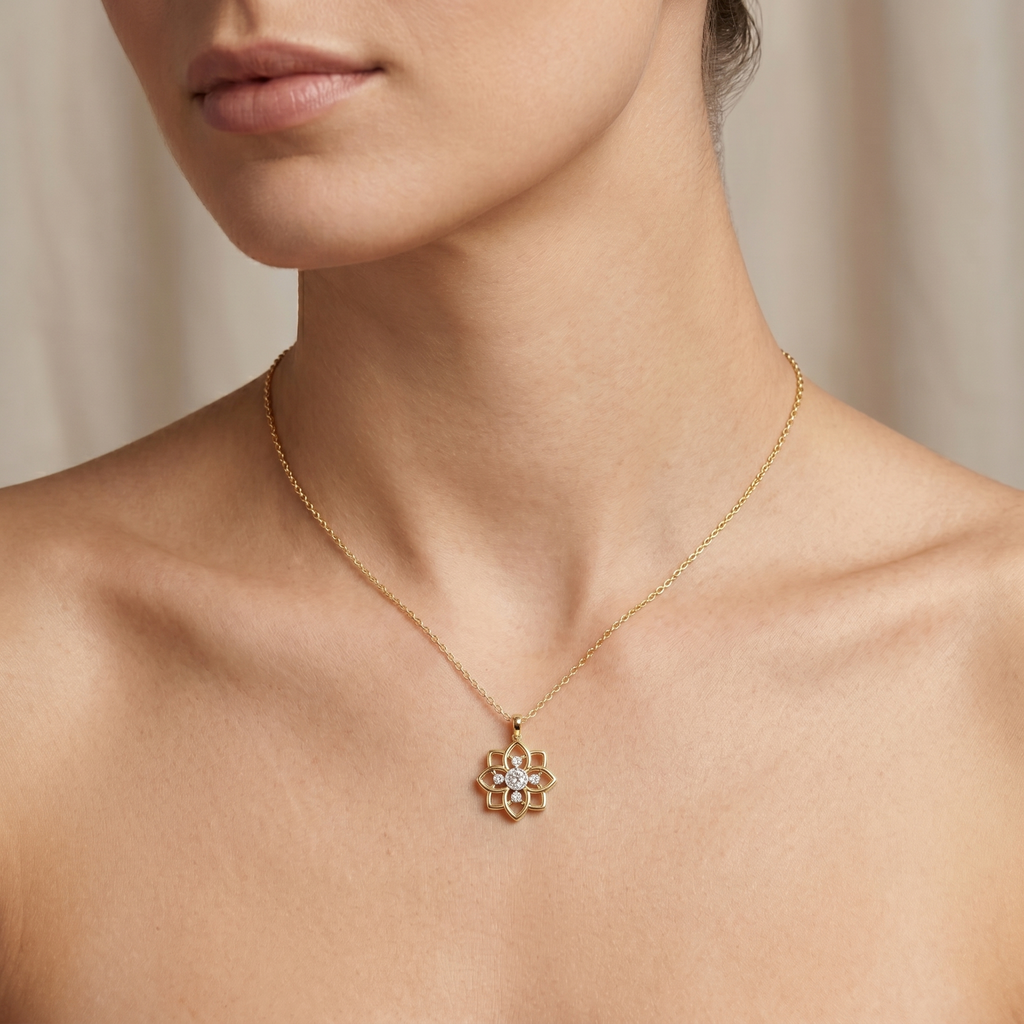 The Regal Aurelia Pendant - Lab Grown Diamonds