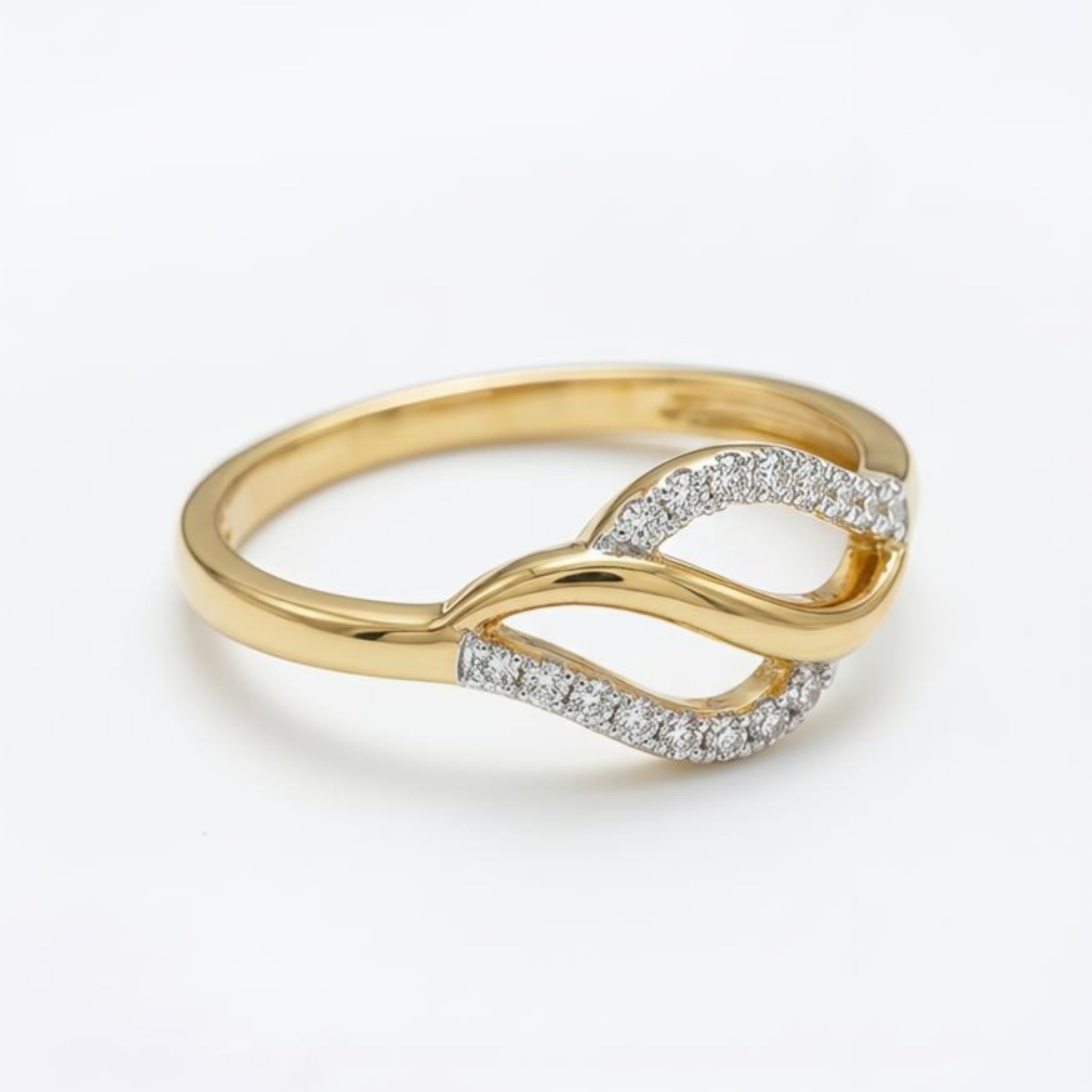 The Eternal Curve Ring - Lab Grown Diamonds