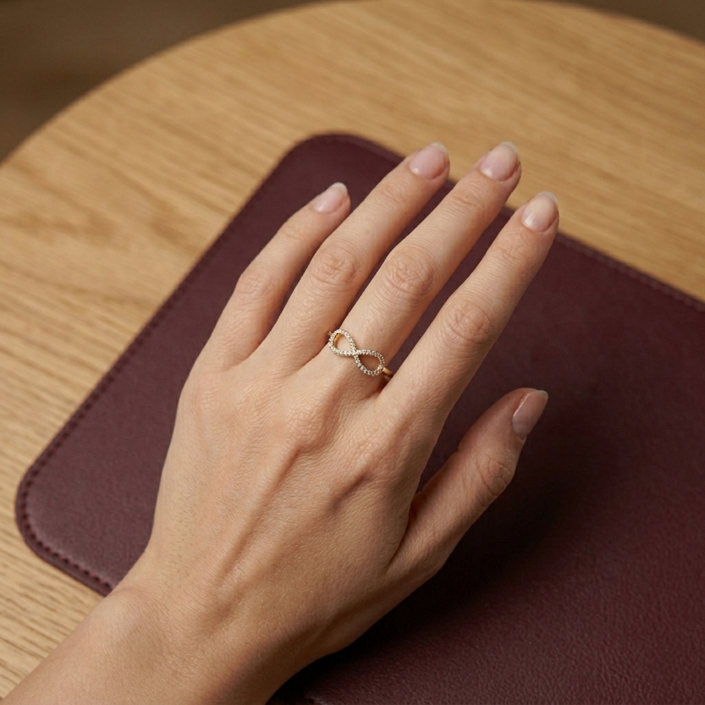 The Veloria Infinity Ring - Lab Grown Diamonds