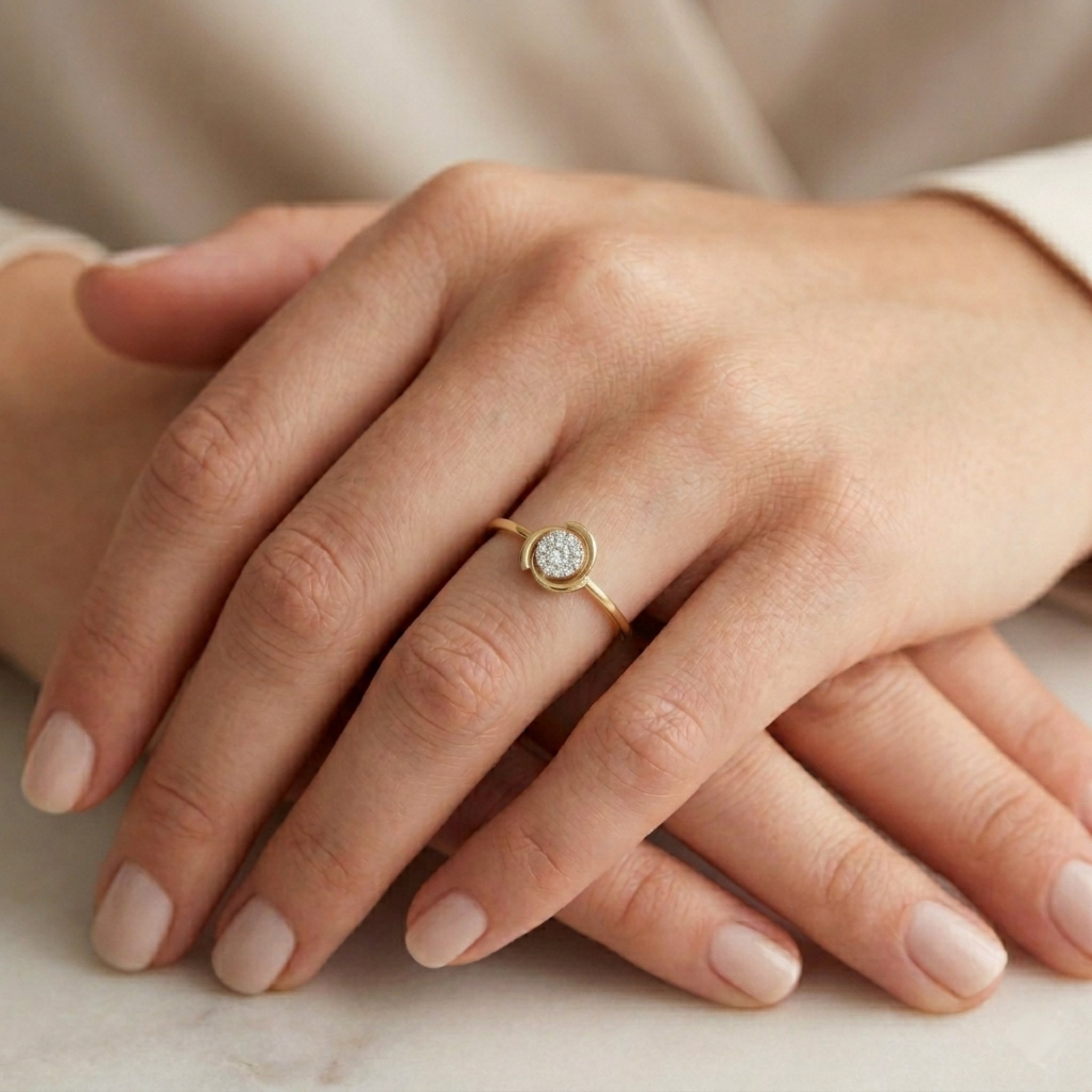 The Elegant Swirl Ring - Lab Grown Diamonds
