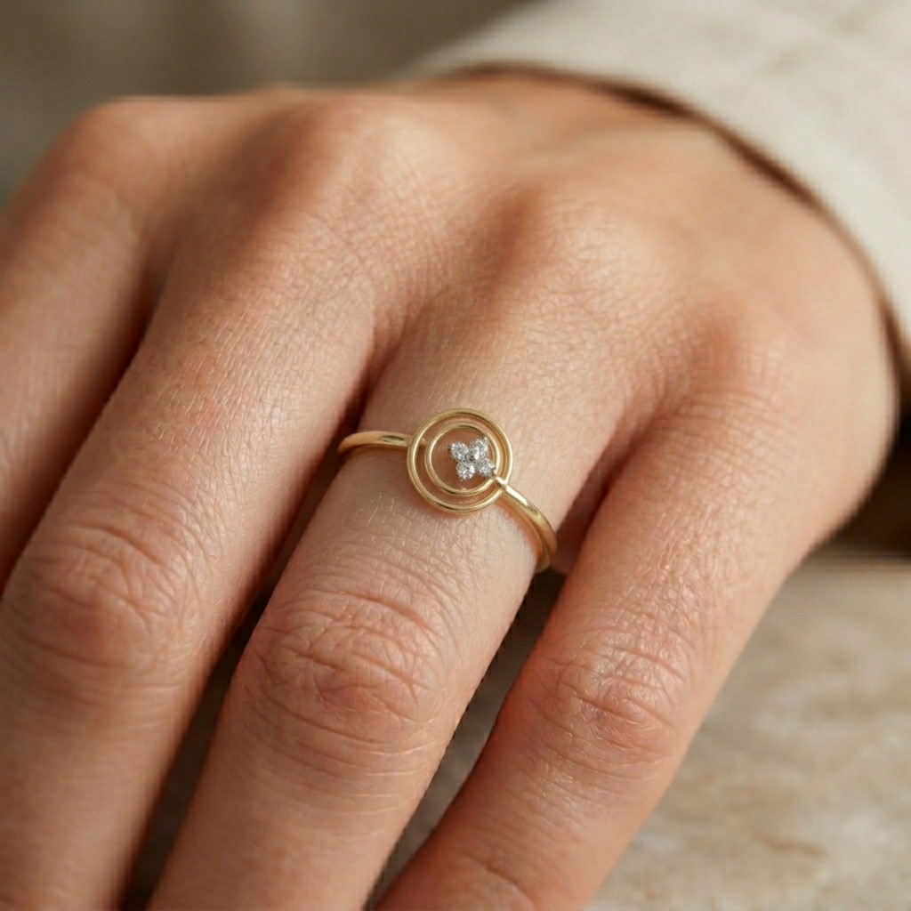 The Orbit Clover Ring - Lab Grown Diamonds